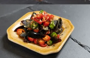 Century Egg with Green & Red Pepper Salad青椒皮蛋