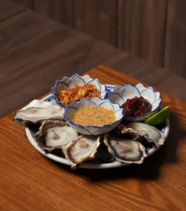 Fresh Oyster with Special Sauce (5 pcs)